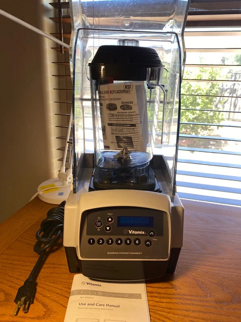 Vita-Mix Commercial Food Blender VM0115E with 48oz Advance container, manuel