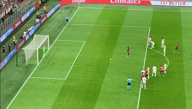 Milan-Lazio Cedo abbonamento secondo anello rosso settore 234 fila 13 posto,5 ne