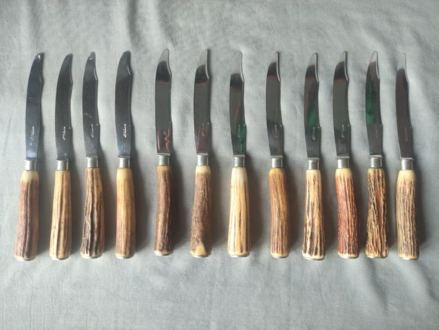 12 Anciens Couteaux A Fromage/Dessert Manche En Bois De Cerf