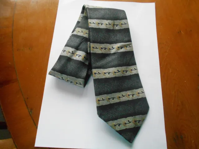 Marks & Spencer Mens Two Tone Grey with Floral Pattern Tie