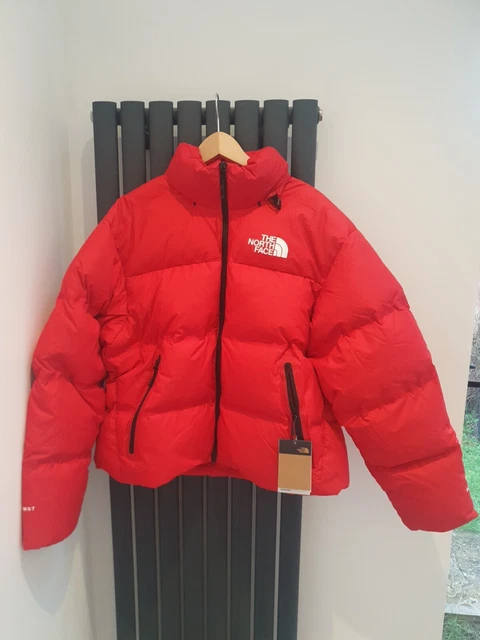 The North Face TNF rosso 700 tampone Nuptse taglia media nuovo con etichette