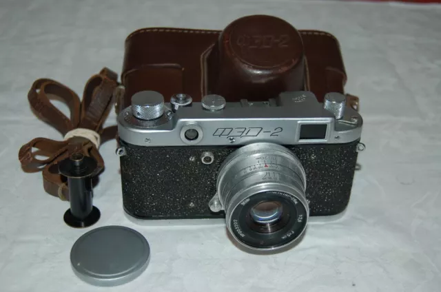 FED 2 (type B2) Vintage 1956 Soviet Rangefinder Camera & Case. 430433. UK Sale.