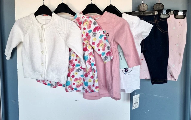 Pacchetto vestiti per bambine età 0-3 M. Marche miste. 6 pezzi. Usato. 12