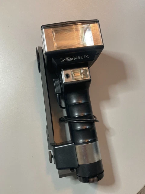 Metz Mecablitz 45 CT-5 Handle Mount Flash w/ 2- AA Battery Holders and Sync Cord 5