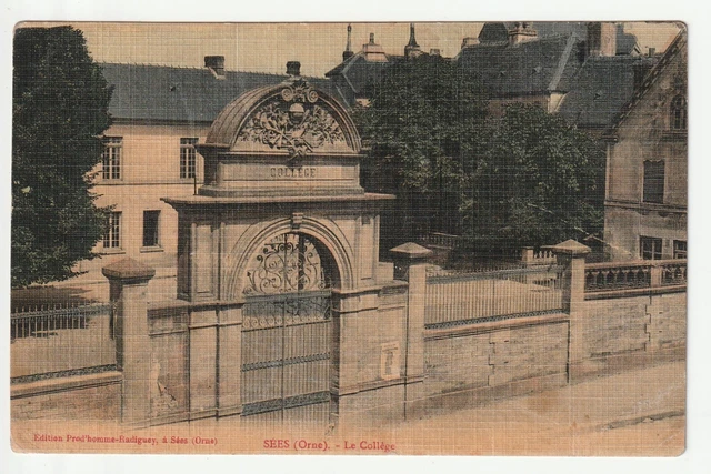 SEES - Orne - CPA 61 - Carte Toilée Couleur - le College