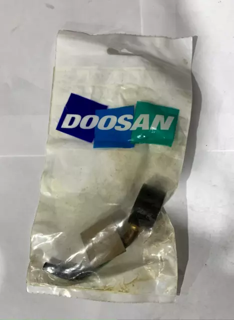 Doosan 65.016001-6007 Oil Spray Nozzle Assy