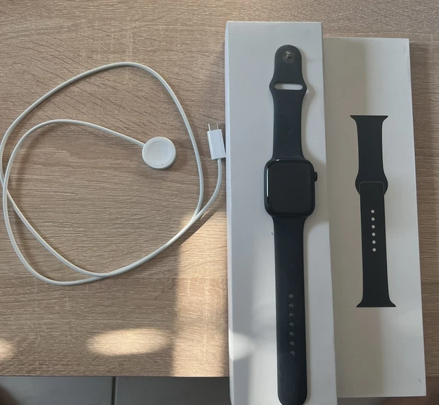 Apple Watch Series 7 45mm Aluminiumgehäuse mit Sportarmband - Mitternacht