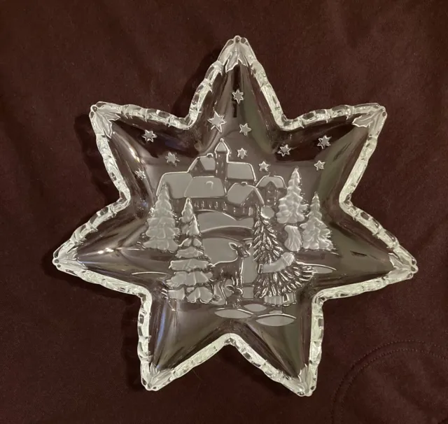 MIKASA Christmas Carol Glass Star Server / Platter - Holiday Classics 12.5”