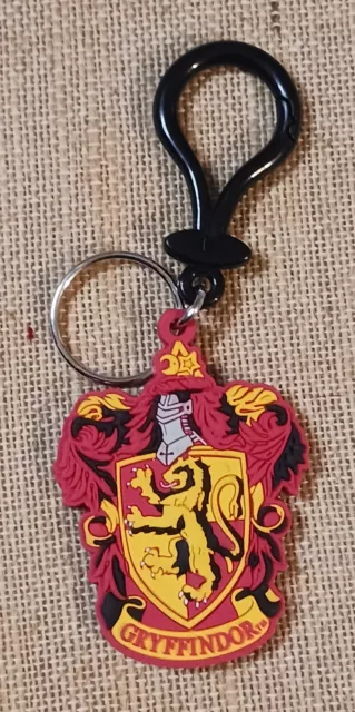 Warner Bros HARRY POTTER 3D KEYCHAIN  GRYFFINDOR bag clip NEW
