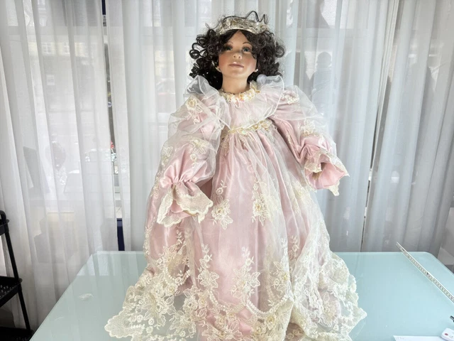 Poupée D'Artiste En Porcelaine – 57 Cm – Excellent État – Sans Marque