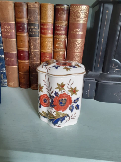 Royal Worcester Palissy Deckelglas