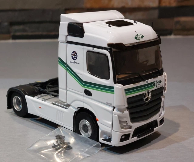 Modèle Réduit Mercedes Actros 5 Ultimate Racing Au 1/43 - Eligor, Couleur Grise, Boîte Fermée