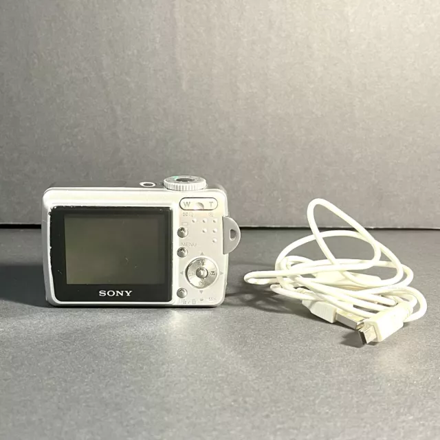 SILVER Sony Cyber-shot DSC-S500 6.0MP Digital Camera  With Remote WORKS- *Read*