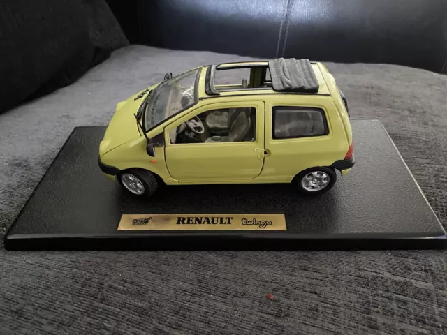 1/18 Solido 1993 Renault Twingo MK1 (Coriander Green) Diecast Car