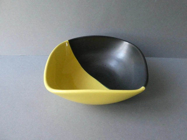 1047398_2