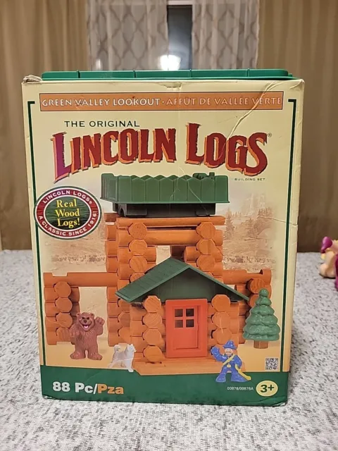 Set Lincoln Logs Green Valley Lookout  Pieces are in great shape Missing Figures