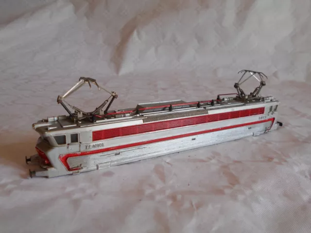 Jouef SNCF French railways CC40101 electric locomotive bodyshell and chassis