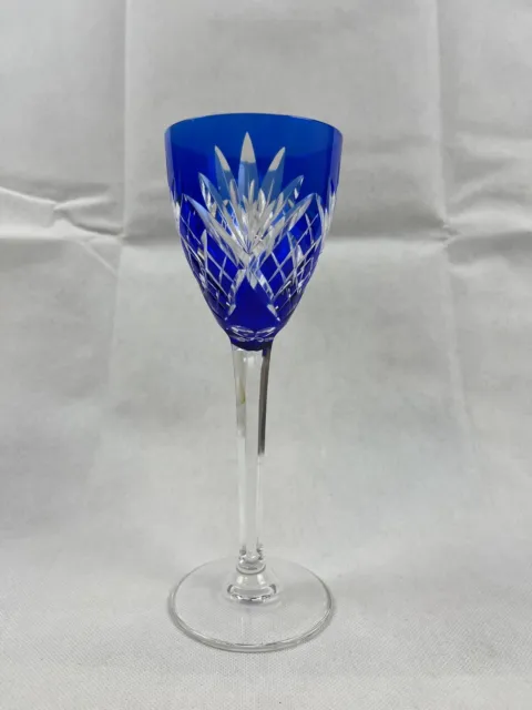 Verre à vin Roemer Saint-Louis modèle Chantilly bleu foncé n°1