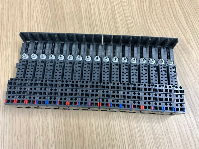 SIEMENS SIMATIC S7 - 6ES7 193-4CB10-0AA0 PLC Terminal Block