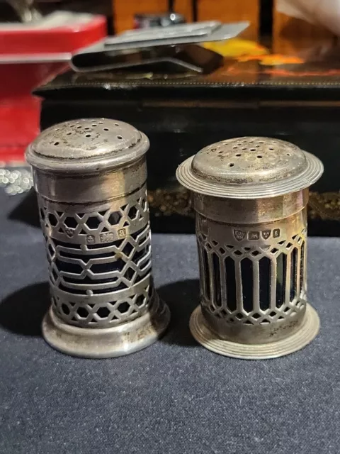 Salt Pepper Shakers Sterling Silver Glass Liner 1905 London Haseler Bros