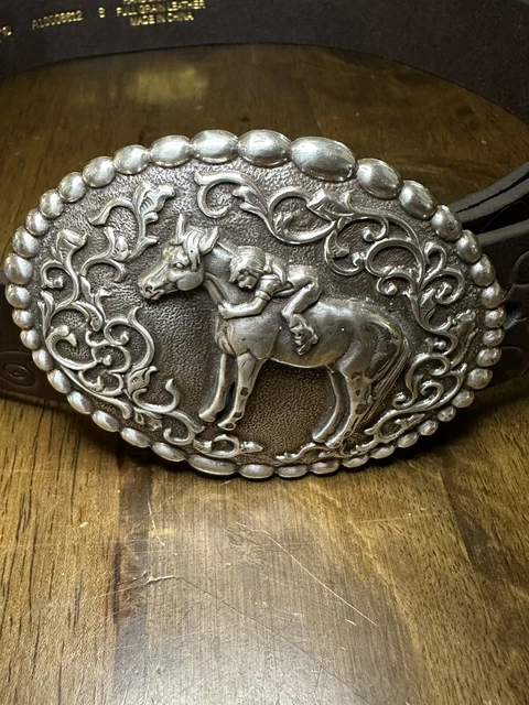 Ariat Women's Belt With Western Buckle Leather Size Small EUC