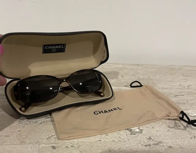 Chanel Vintage Sunglasses Cloth And Case New Lenses Rare! Polarized