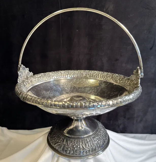 Ornate Middletown 1857 Quadruple Silver Plate Hard White Metal Basket 9.25”