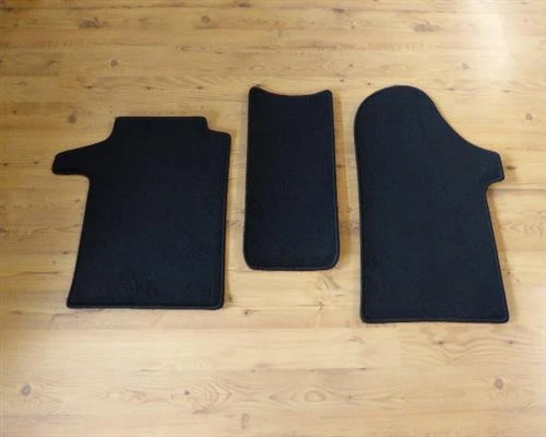 Jeu De 3 Tapis De Sol Velours Noir Pour Mercedes Vito (depuis 2014) - Antidérapants