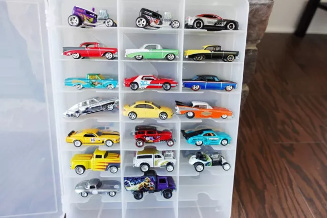 Lot of 20 Hot Wheels Premiums with Real Riders, loose