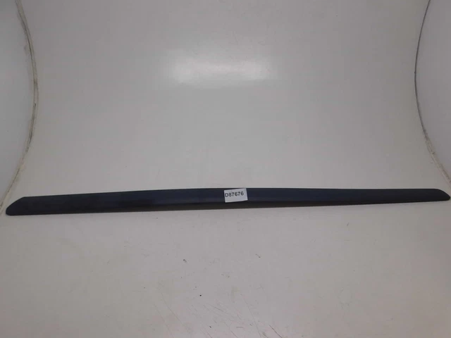 Rebord De Port Avant Gauche Pour Fiat Ritmo 1.1 B 5P - Référence 7562621 - Occasion Fonctionnelle