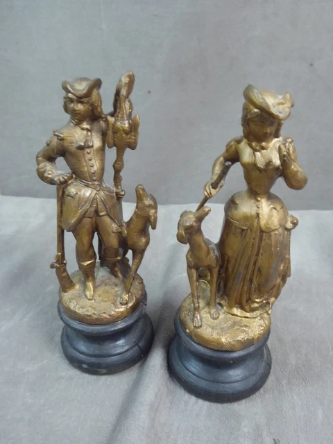 Lot De Petits Sujets Biscuit Et Biscuit Polychrome. Accidents Et Restaurations Lot Non Expediable