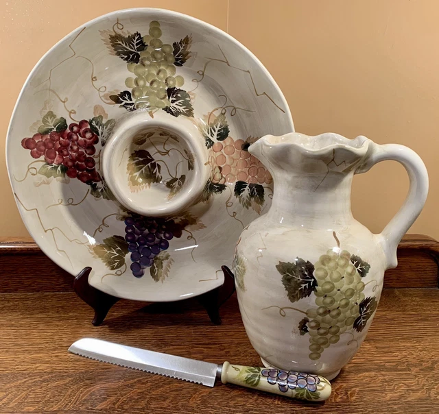 Lot Of 3 Tabletops CABERNET GRAPES Chip & Dip Tray Pitcher & Serving Knife 🍇 Lot Of 3 Tabletops CABERNET GRAPES Chip & Dip Tray Pitcher & Serving Knife 🍇