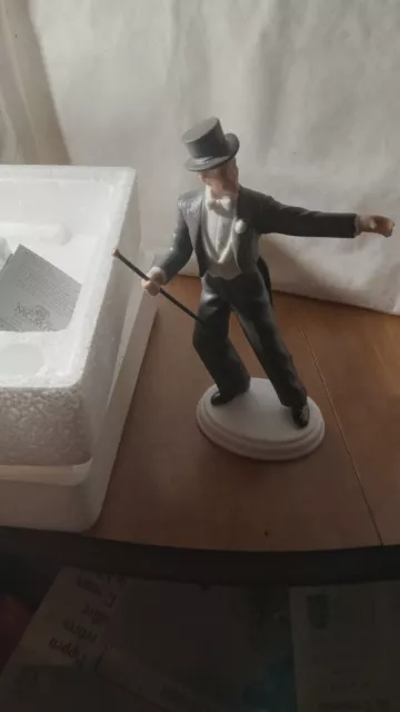 1984 Avon Images Of Hollywood Fred Astaire Porcelain Figurine In Original Box
