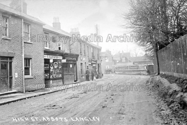 Zff-52 Street View, Abbots Langley Near Watford, Hertfordshire. Photo