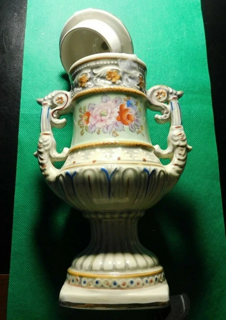 HAND PAINTED MADE IN JAPAN FLORAL JAR WITH LID!  c636DXX