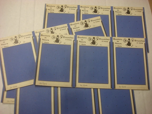 Lot De 18 Boutons Anciens En Nacre - Mercerie Vintage Sur Carte - Occasion