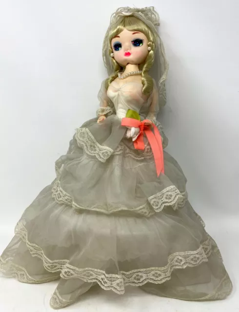 Vintage 1960s Korea Big Eyed Bride Bradley Doll  Dress Big-Eye Missing Music Box 2