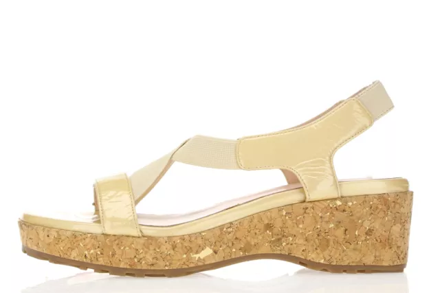Womens TARYN ROSE beige patent leather wedge slingback sandals sz. 7 M 2