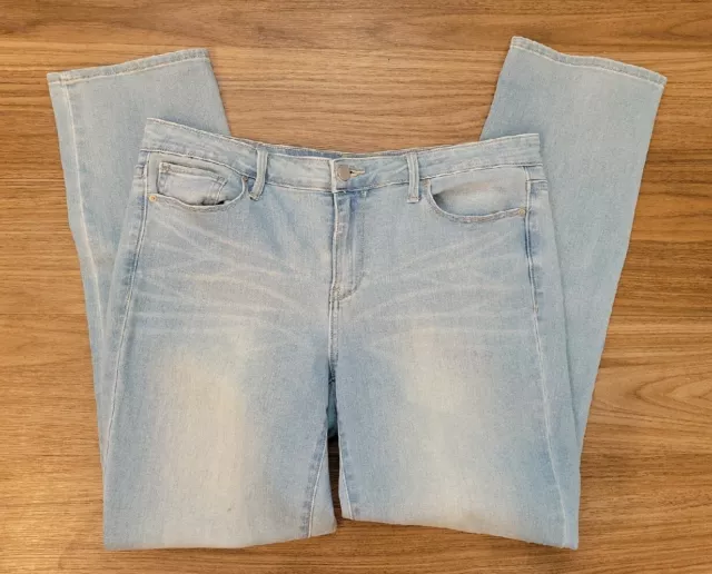 Calvin Klein Jeans Size 12 x 30 Womens Ultimate Skinny light Wash Blue Denim