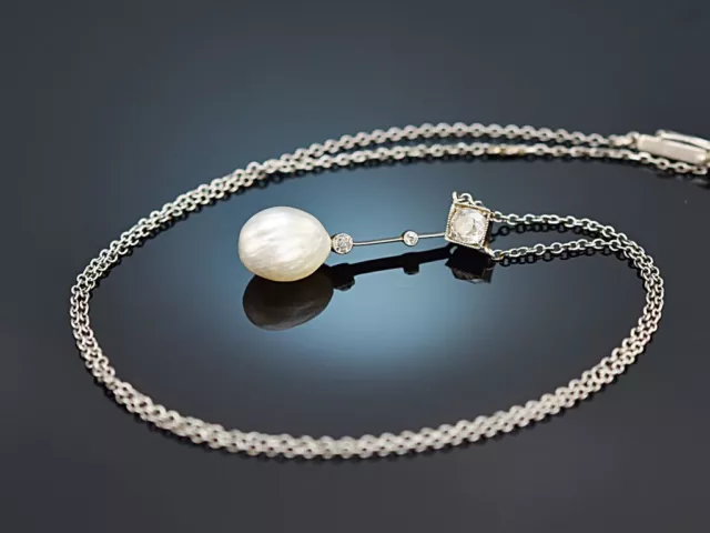 Zartes Antikes Collier Mit Natur Perle Und Diamanten Aus Gold Und Platin Um 1910