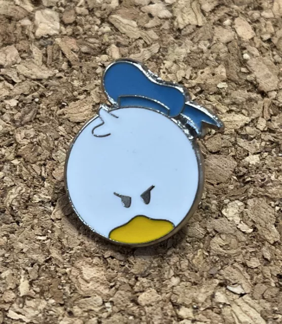 Disney Trading Pin Grumpy Donald Duck Face