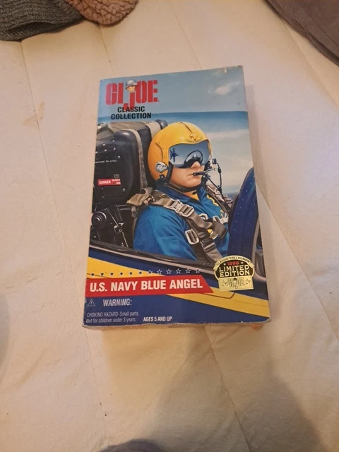 GI JOE CLASSIC Collection US Navy Blue Angel Pilot Figure
