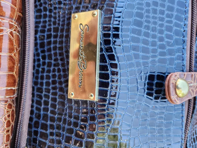 Samantha Brown 3 pc faux croco embossed Navy/brown Bow wheeled.