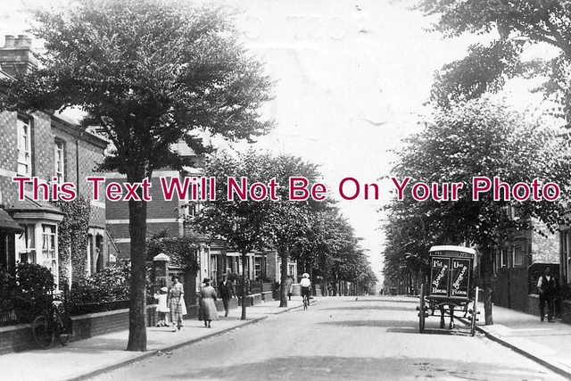 NH 187 - St Peters Avenue, Kettering, Northamptonshire c1930