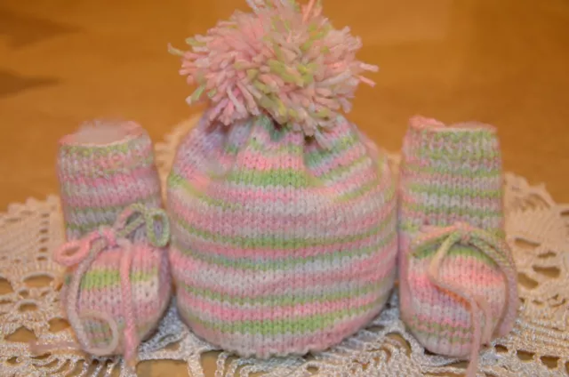 Baby girl Hat and Booties Set / Newborn-6 month GuGu Handmade crochet/knit