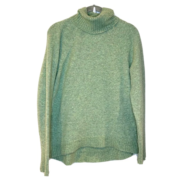 J crew turtleneck sweater with side deals slits in supersoft yarn