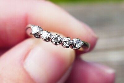 Vintage 14kt White Gold Curved Diamond Ring - Size 5