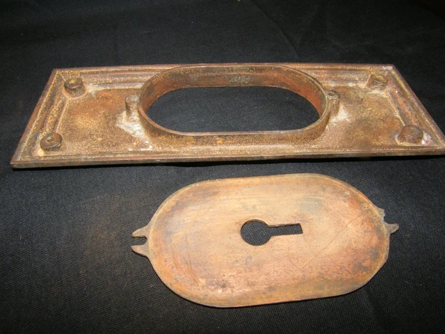 Antique Ornate Pull For Pocket Door - Cast Iron 3