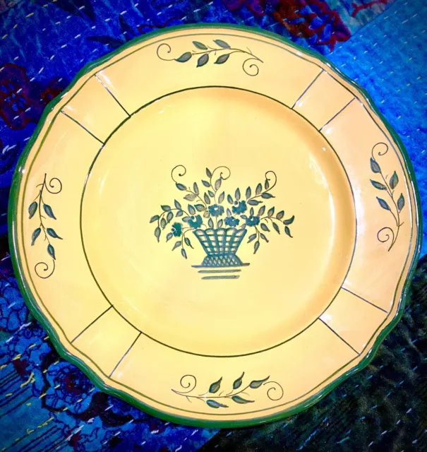 VTG Italian Grazia DERUTA WALL PLATE  Hand Drawn FLOWER BASKET Yellow EUC 9 3/4”