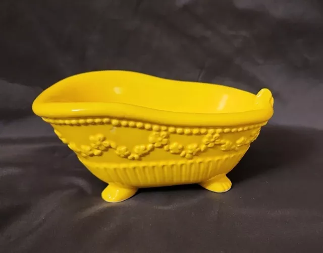 Preowned Vintage Yellow Claw Foot Tub Soap Dish Holder By  CAROLINA.